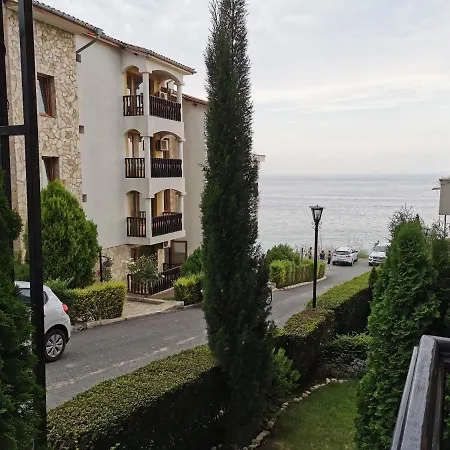 Sea View Marina Dinevi - Tryavna アパート